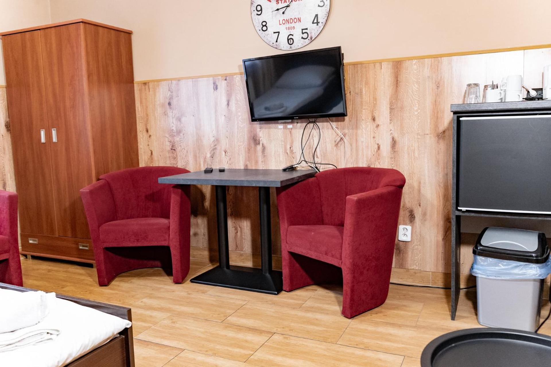 Hotel Taurus Ostrava Bagian luar foto