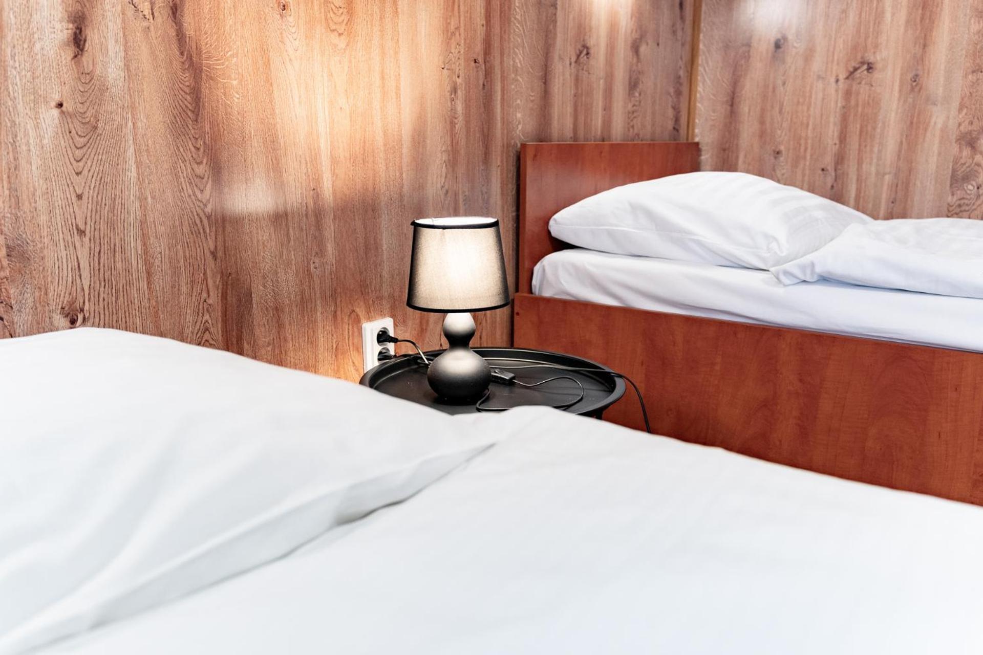Hotel Taurus Ostrava Bagian luar foto