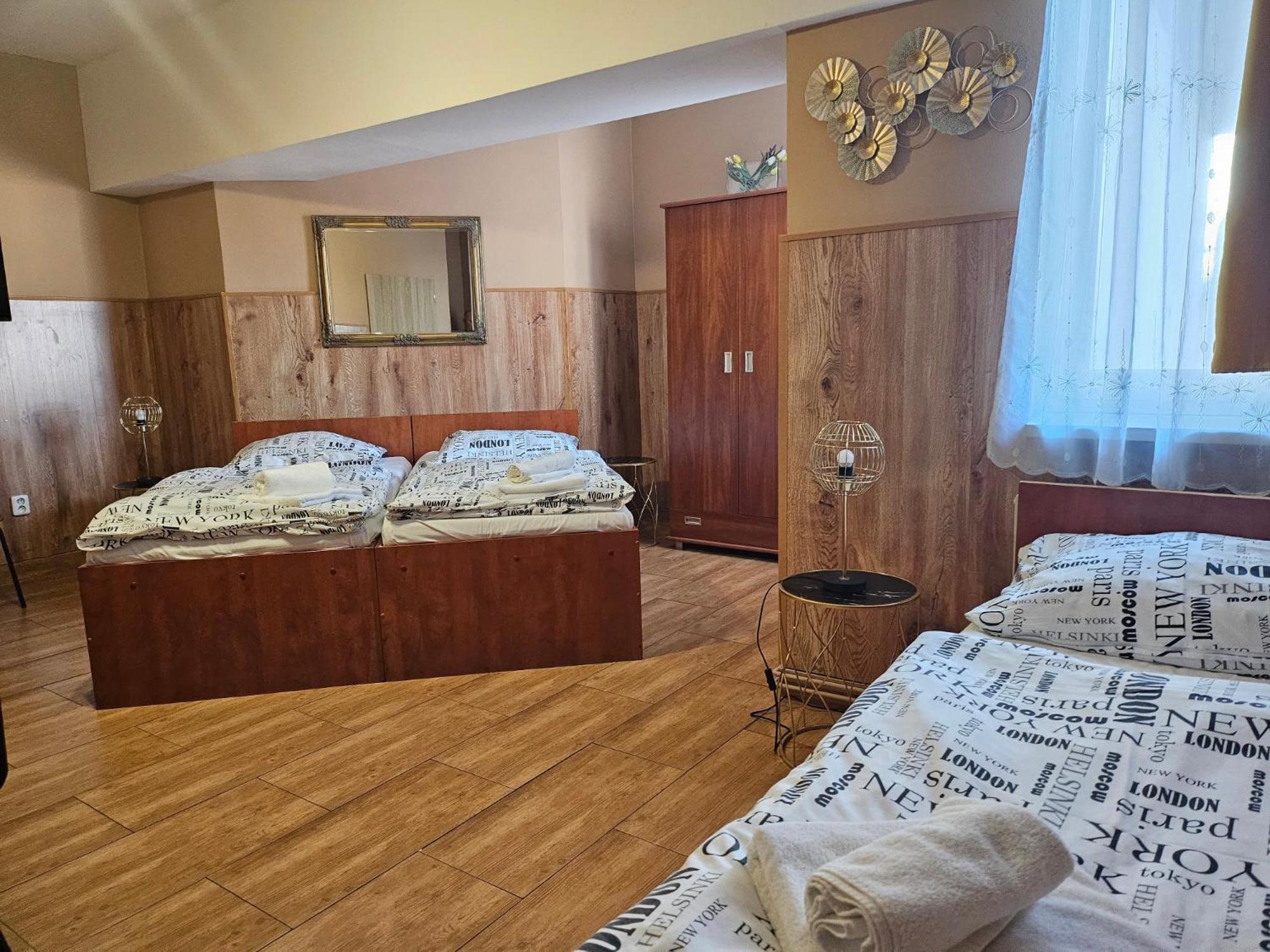 Hotel Taurus Ostrava Bagian luar foto