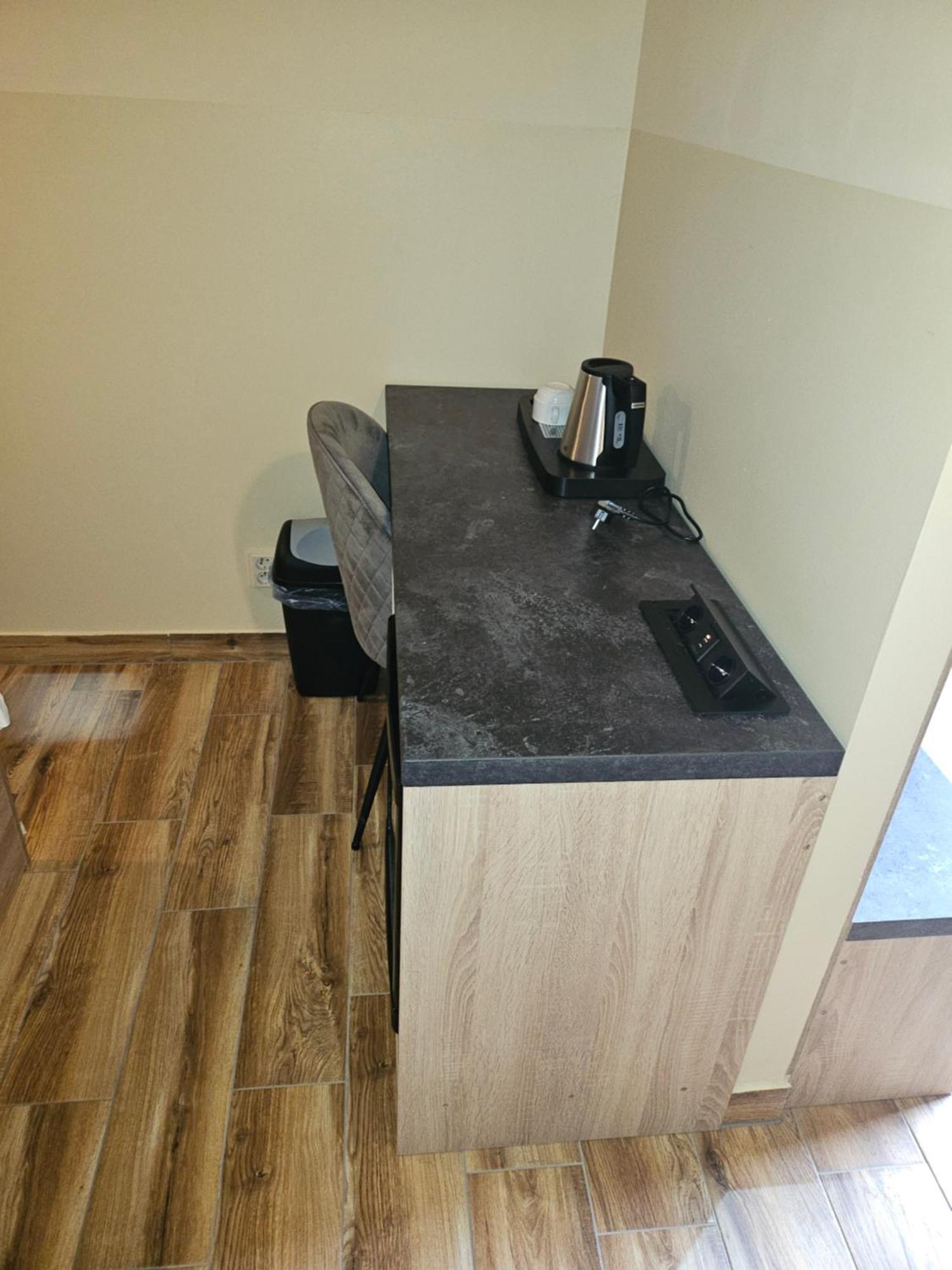 Hotel Taurus Ostrava Bagian luar foto