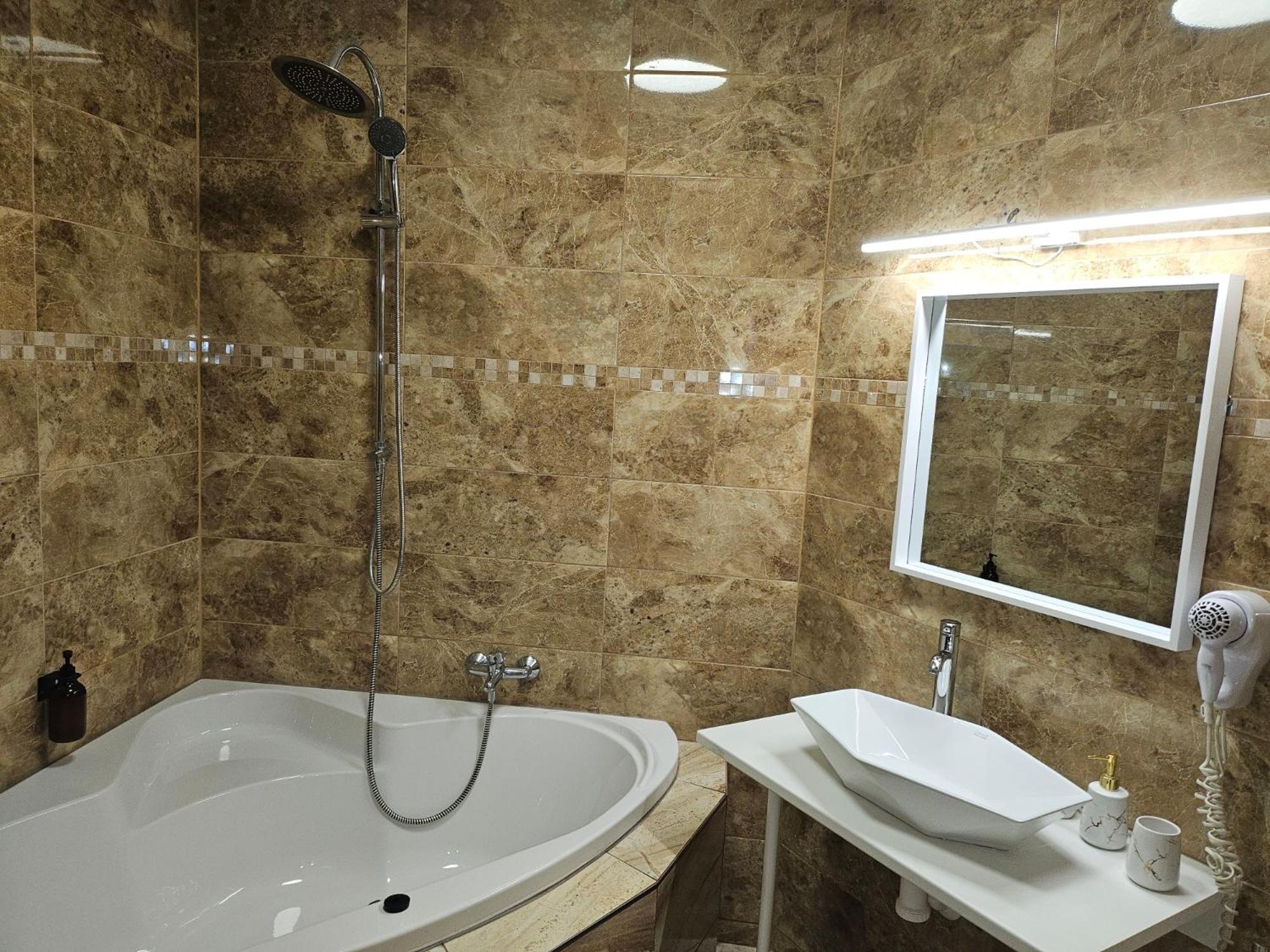 Hotel Taurus Ostrava Bagian luar foto