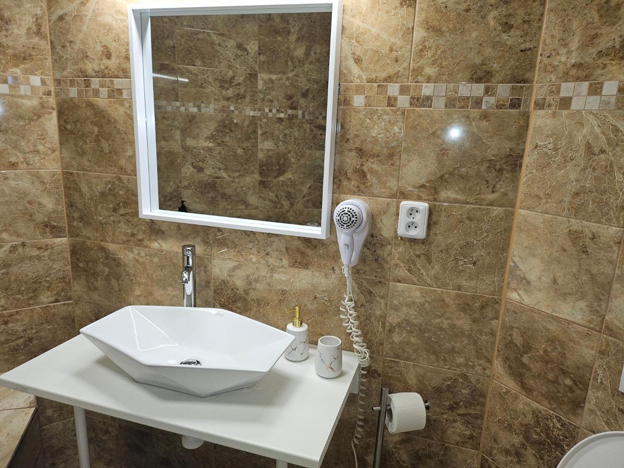 Hotel Taurus Ostrava Bagian luar foto
