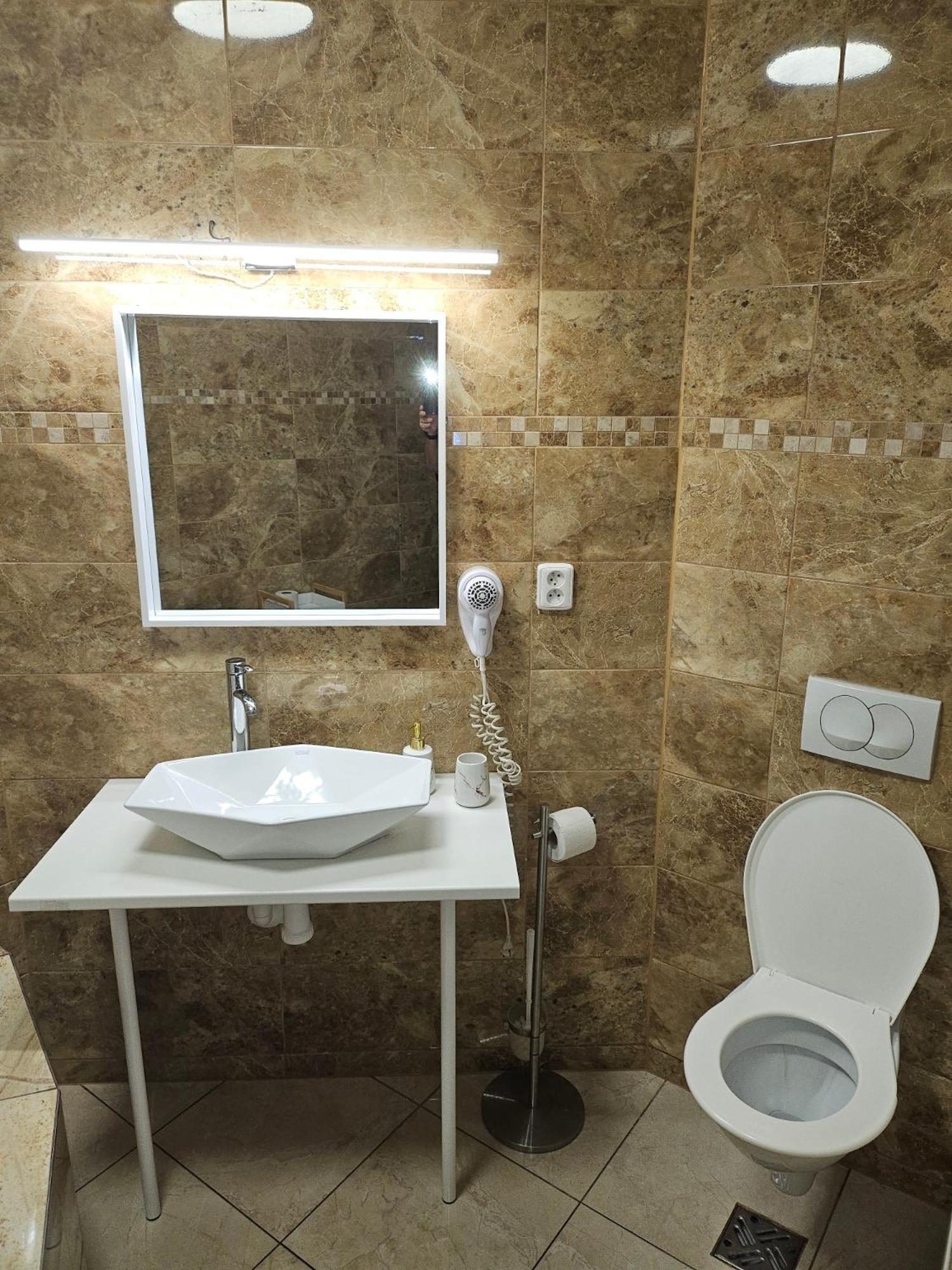 Hotel Taurus Ostrava Bagian luar foto