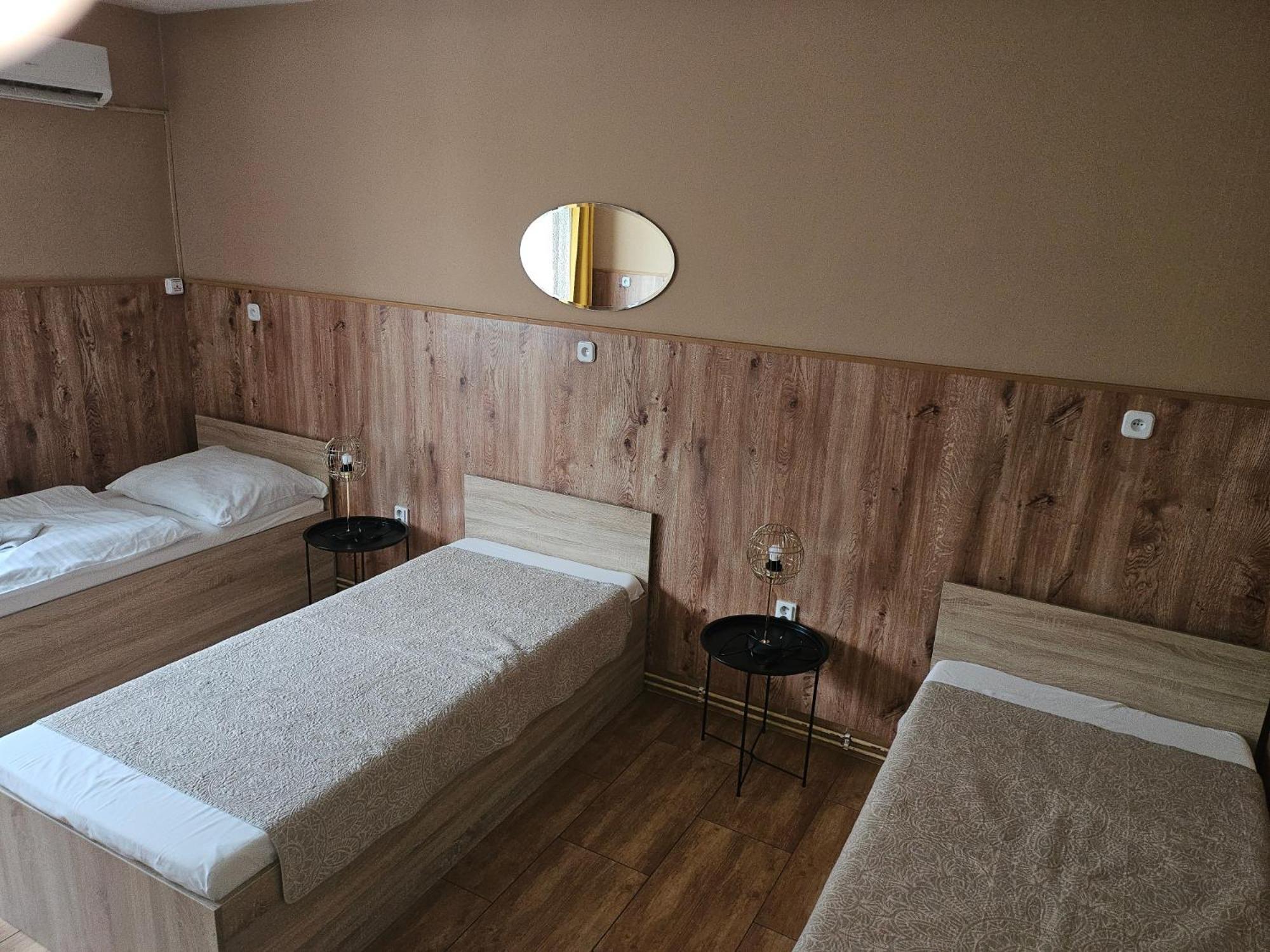 Hotel Taurus Ostrava Bagian luar foto
