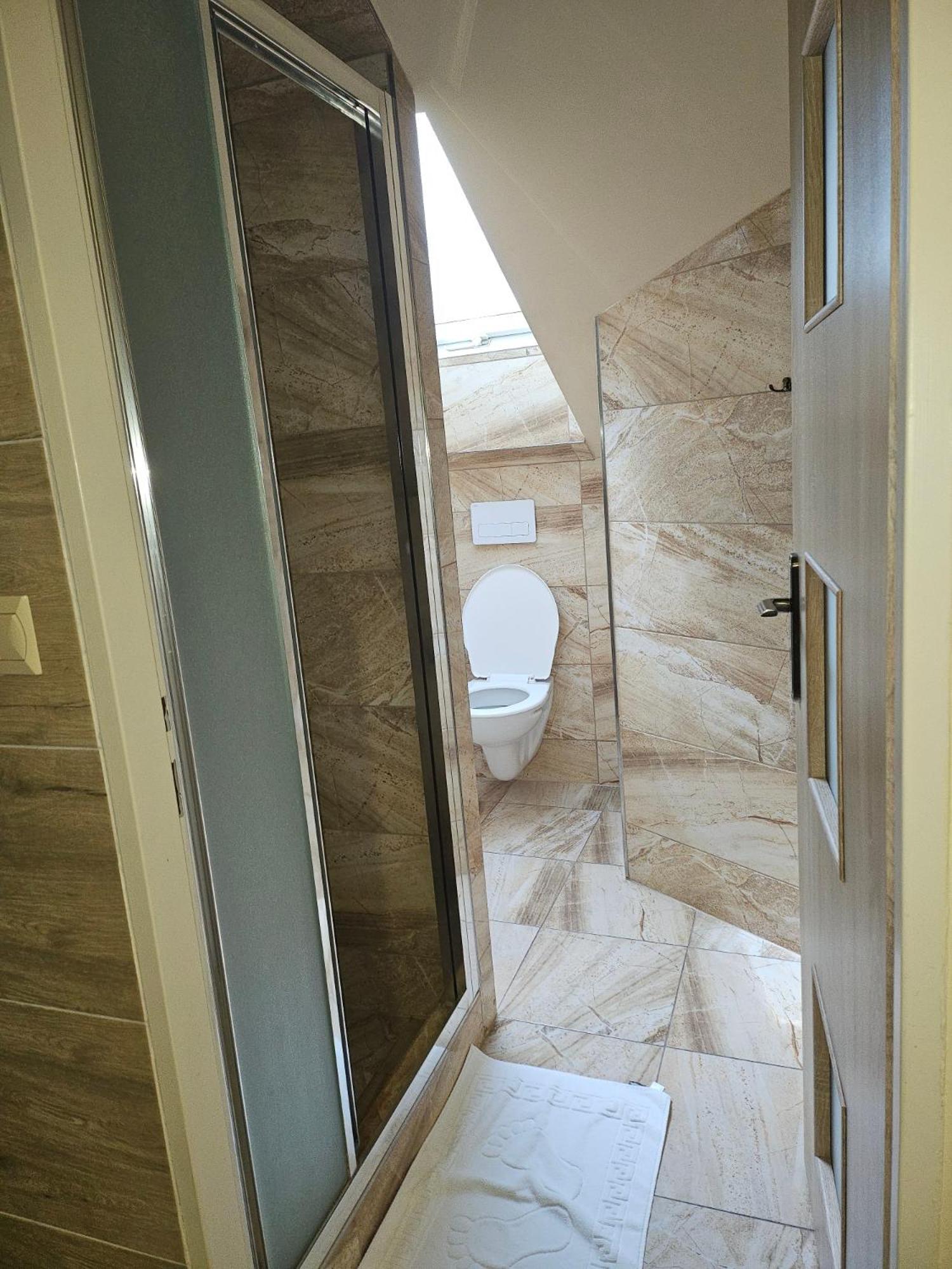 Hotel Taurus Ostrava Bagian luar foto