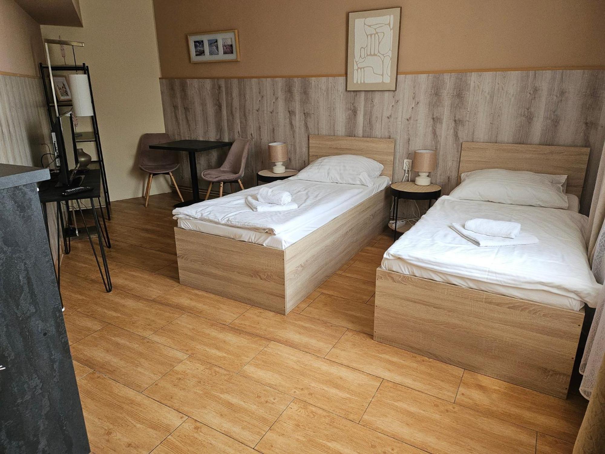 Hotel Taurus Ostrava Bagian luar foto